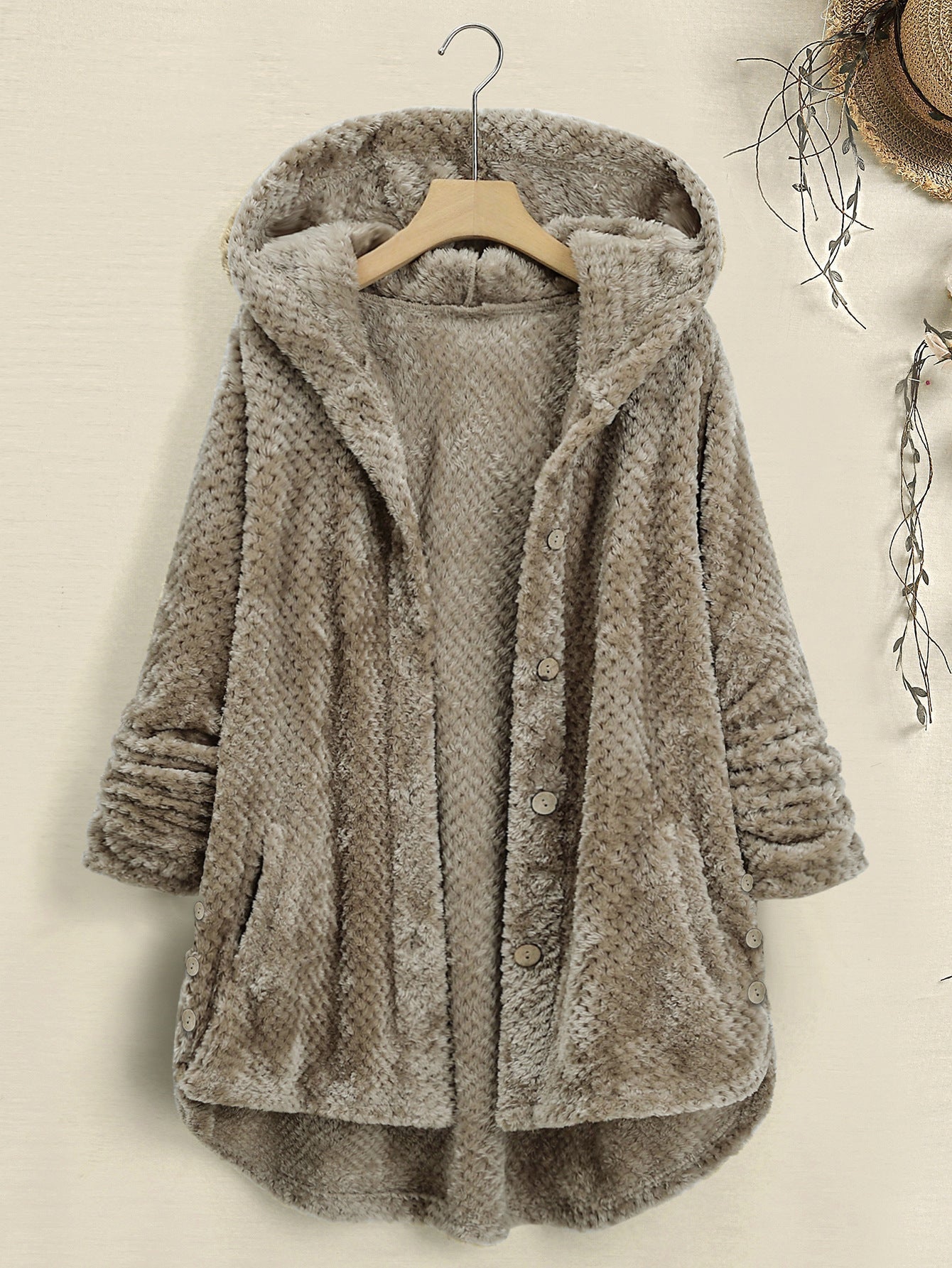 Ein lässiger Pullover von Tiara