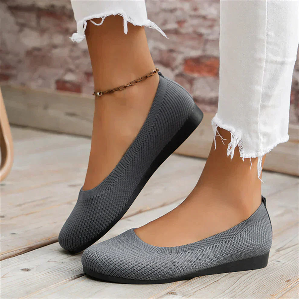 Valenzora | Comfortable orthopedic slippers for women - Stylish and supportive shoes