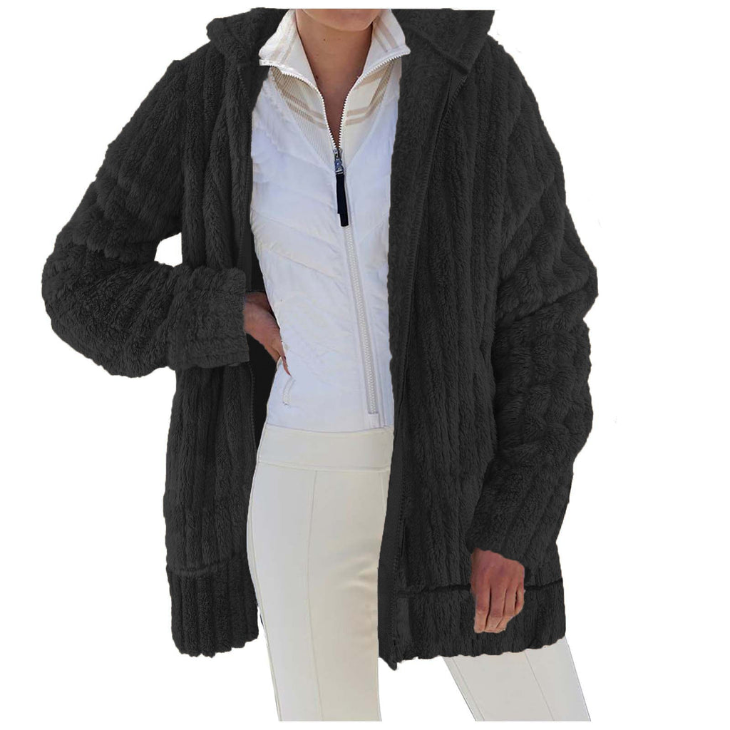Women's cozy jacket with soft, textured material and high collar, size [size missing]