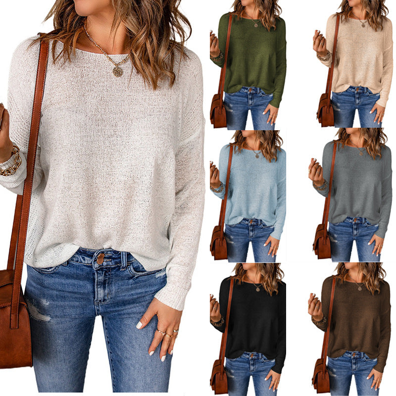 Women's comfortable knit sweater with a loose fit and relaxed silhouette, size S