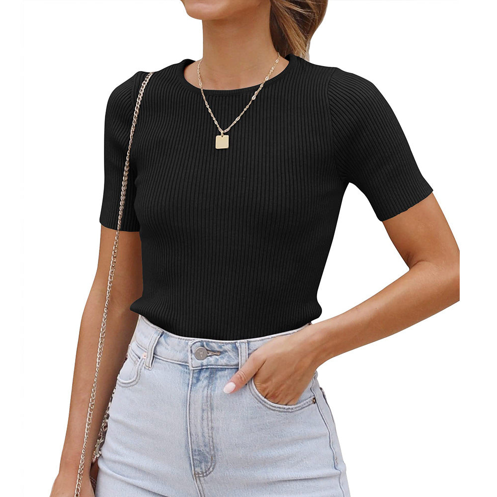 Women's fitted T-shirt with fine ribbing and round neckline, size