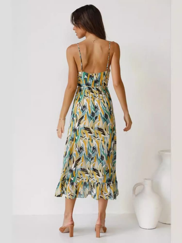 Valenzora | Women's dress with floral pattern and ruffles