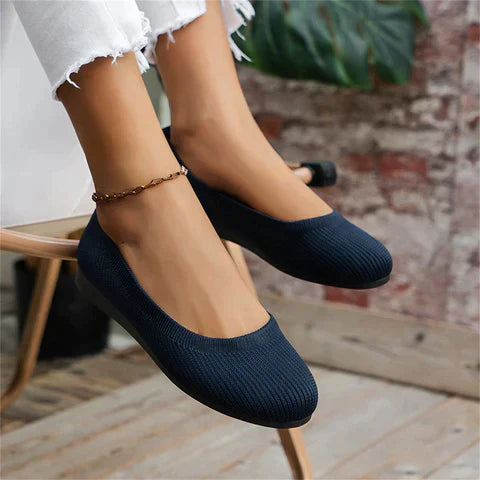 Valenzora | Comfortable orthopedic slippers for women - Stylish and supportive shoes