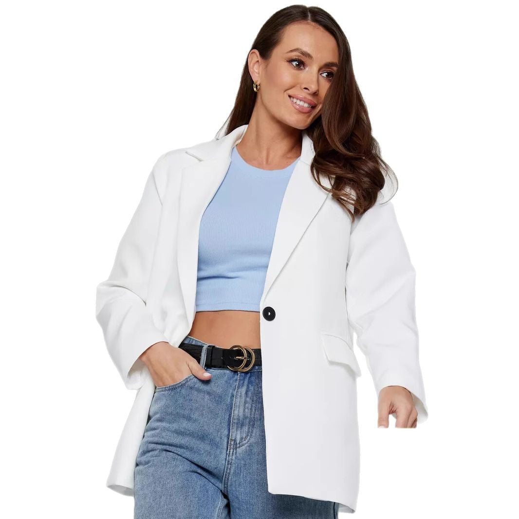 Women's elegant, tailored blazer in a modern cut, size