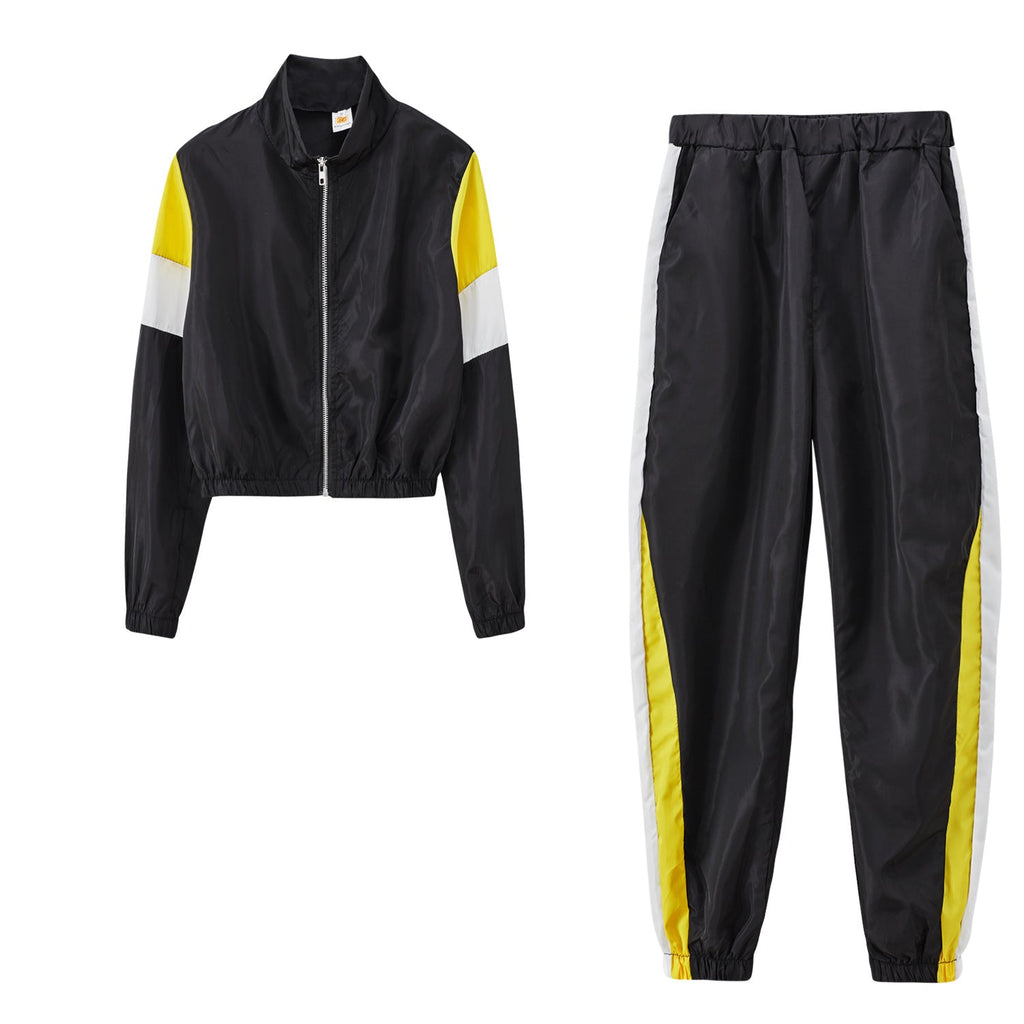 Women's tracksuit with fashionable color accents, size