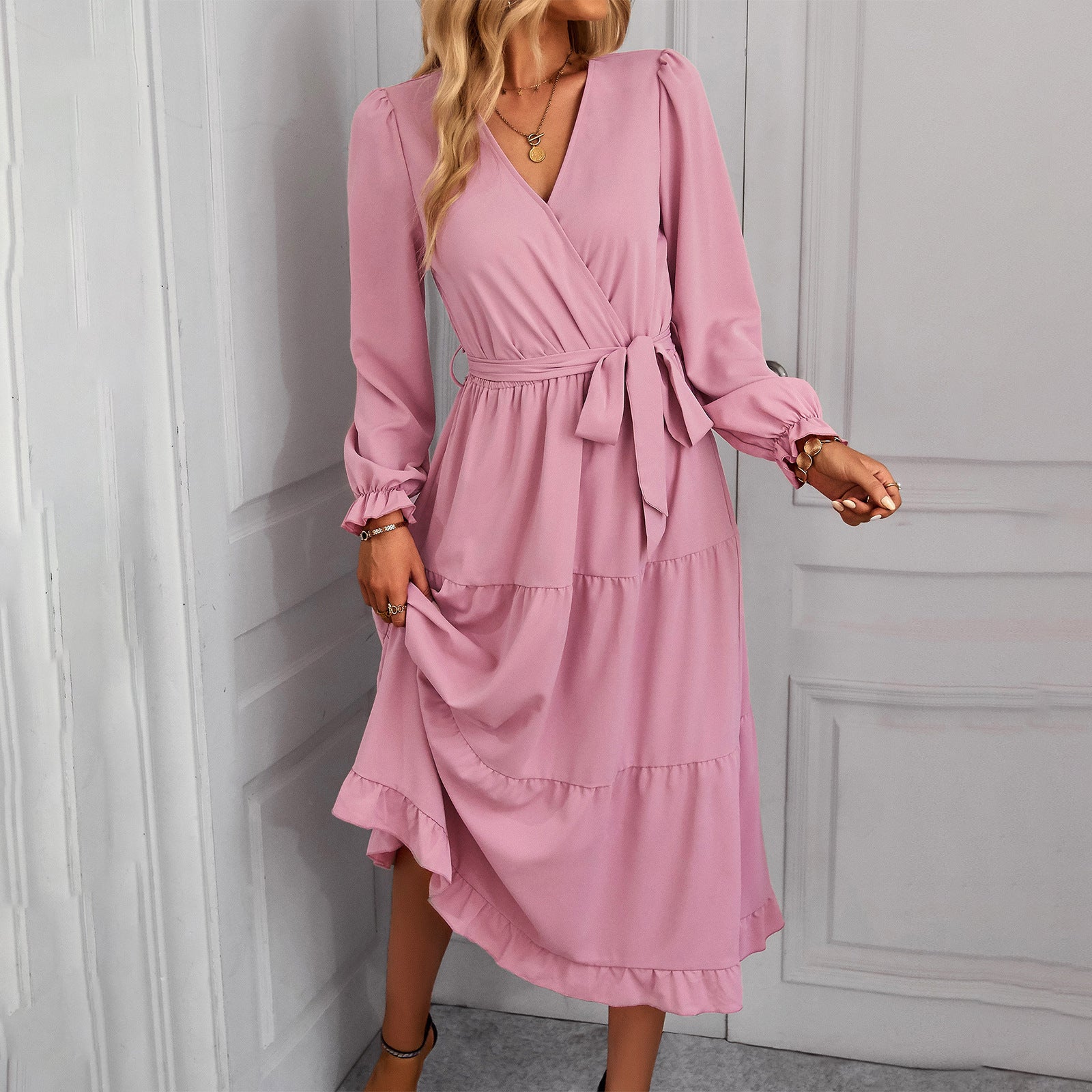 Damen-Wickelkleid mit Rüschendetails und eleganten Puffärmeln, Größe [Größe fehlt]