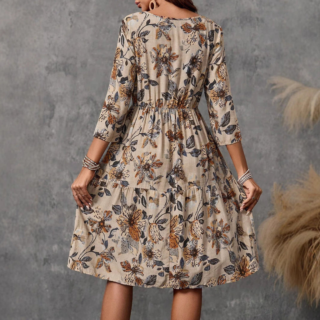 Women's midi dress with a loose fit and floral patterns, size