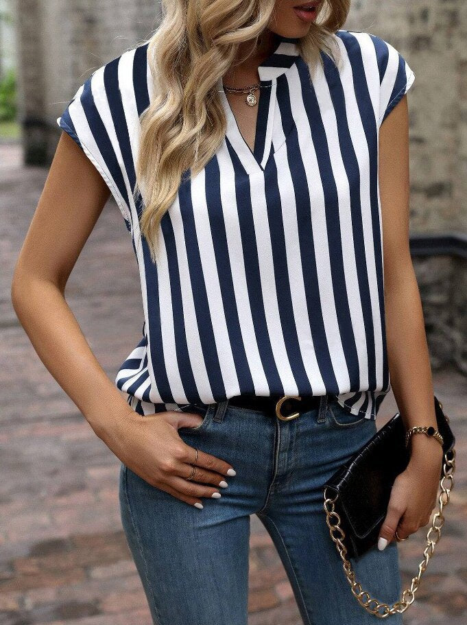 Women's blouse in an elegant striped design with a modern V-neck and short sleeves, size [size missing]