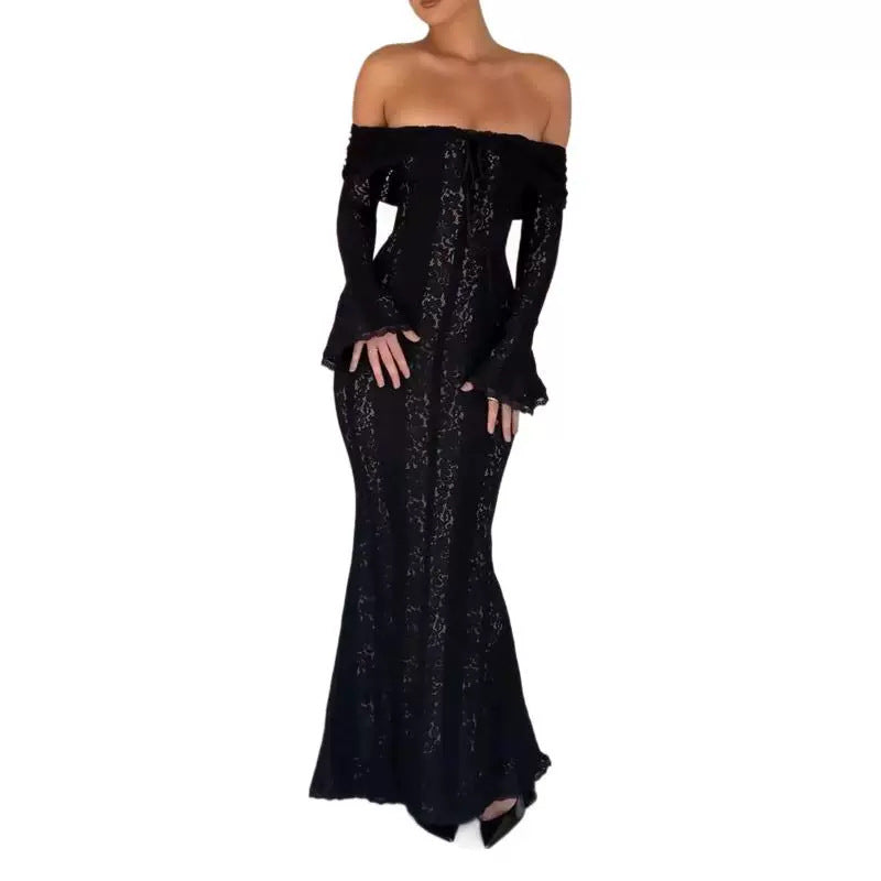 Valenzora | Enganliegendes Taillenkleid mit ausgestellten Ärmeln