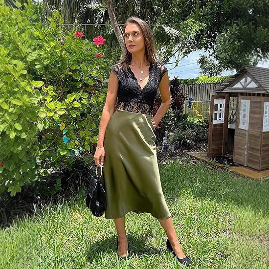 Women's elegant midi skirt in satin viscose with a flowing drape, size Valenzora