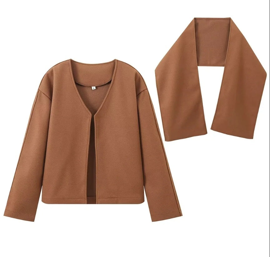 Women's oversized jacket with an elegant cut and matching scarf, size [size missing]