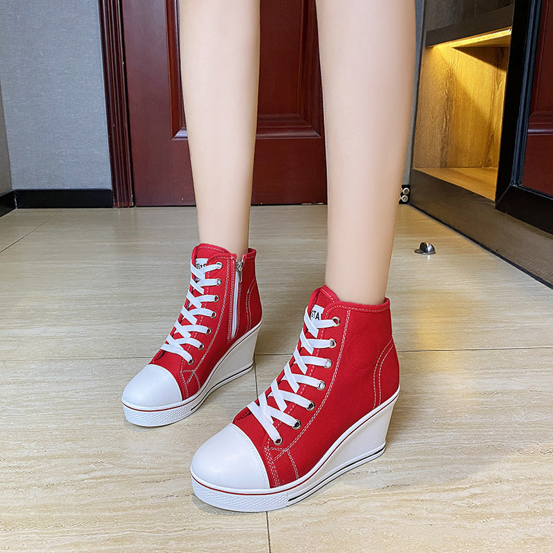 Valenzora | Simple canvas ankle boots with love motif