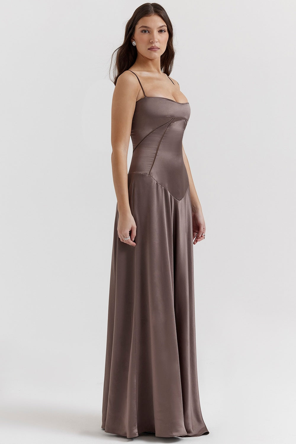 Women's evening dress with a figure-hugging cut and elegant satin finish, size Valenzora
