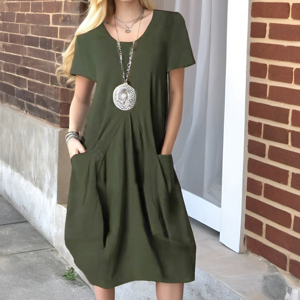 Women's casual short-sleeved dress with side pockets and a relaxed fit, size S