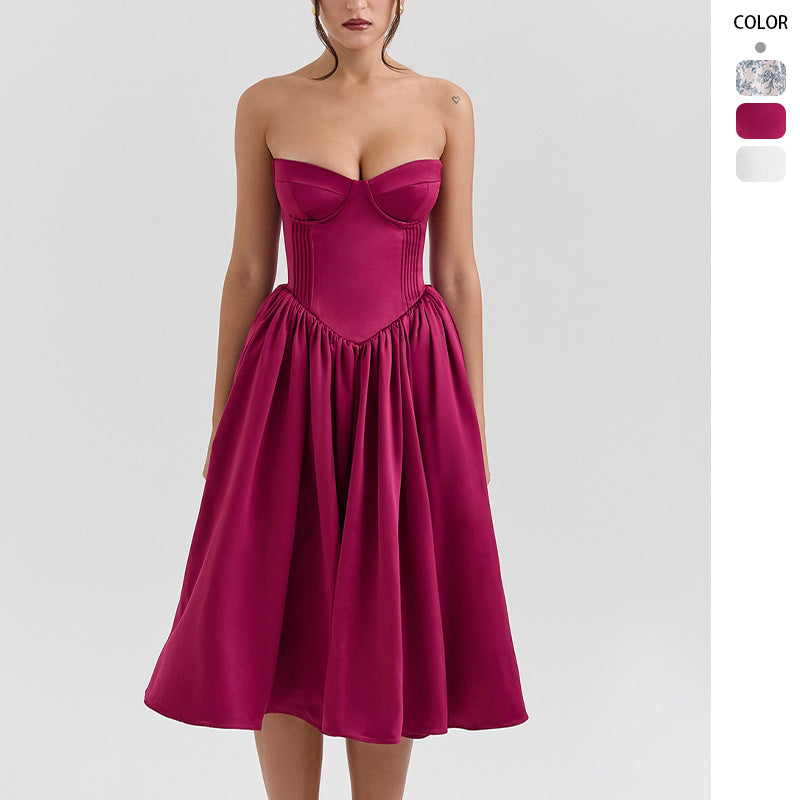 Women's evening dress with strapless design and voluminous skirt, size