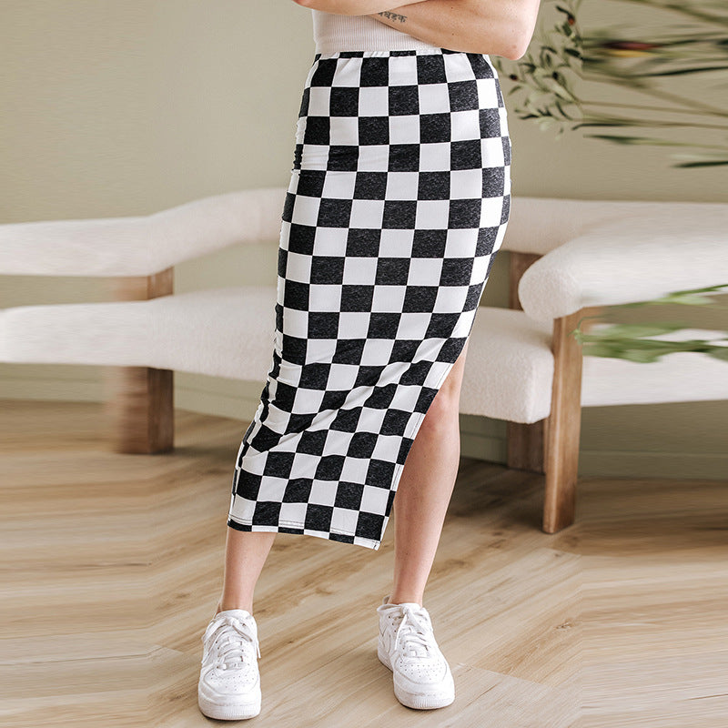 Women's midi skirt with graphic check pattern and side slit, size