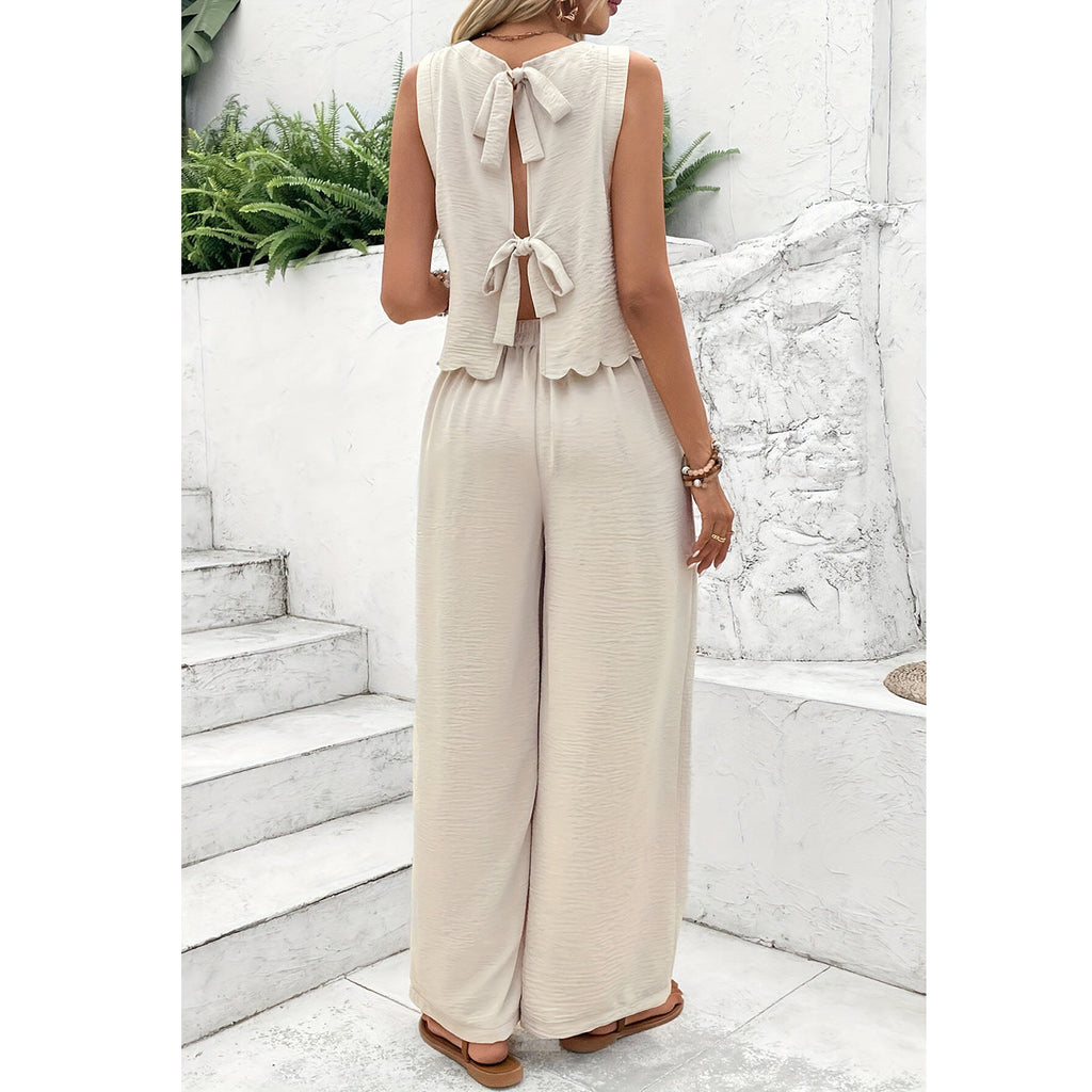 Women's casual jumpsuit with chic back cutout and wide leg, size [size]