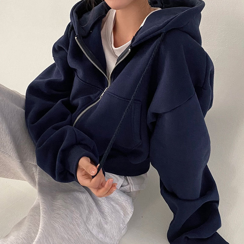 Women's oversized hoodie with practical pockets, size