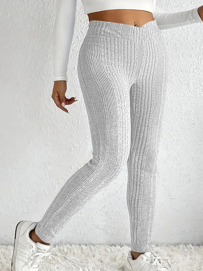 Women's close-fitting ribbed leggings made of breathable stretch material, size