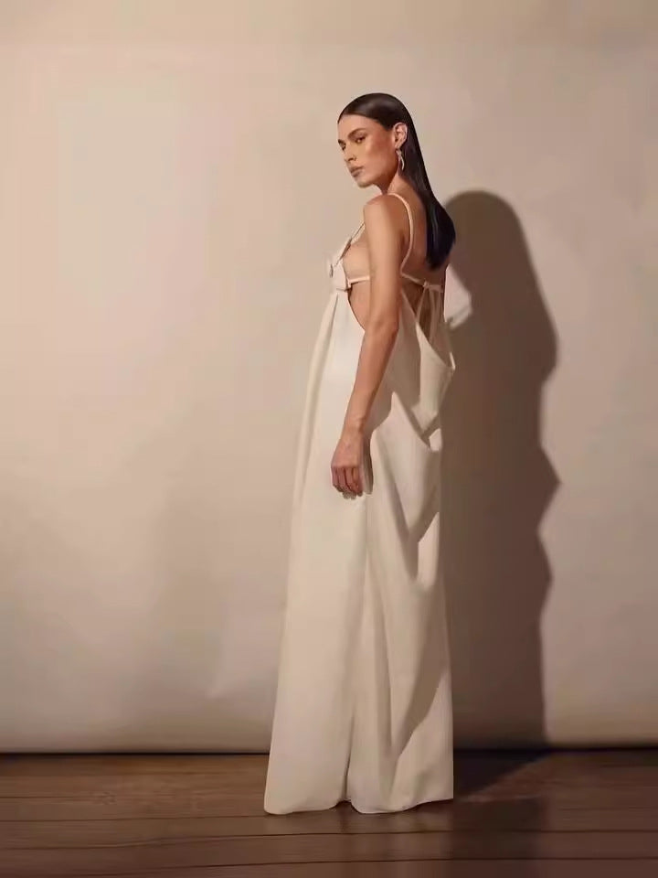 Valenzora | Maxikleid mit V-Ausschnitt und hohem Blumenschlitz