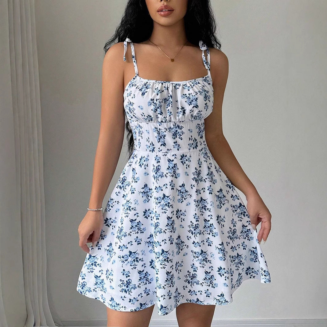 Damen-Sommerkleid mit verstellbaren Spaghettiträgern und floralen Akzenten, Größe [Größe fehlt]