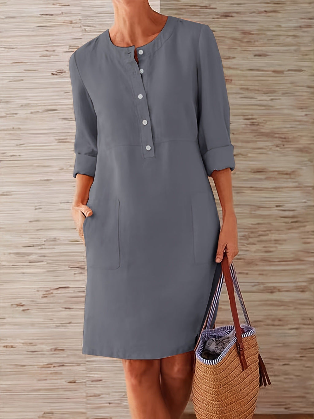 Women's versatile dress with button placket and practical pockets, size