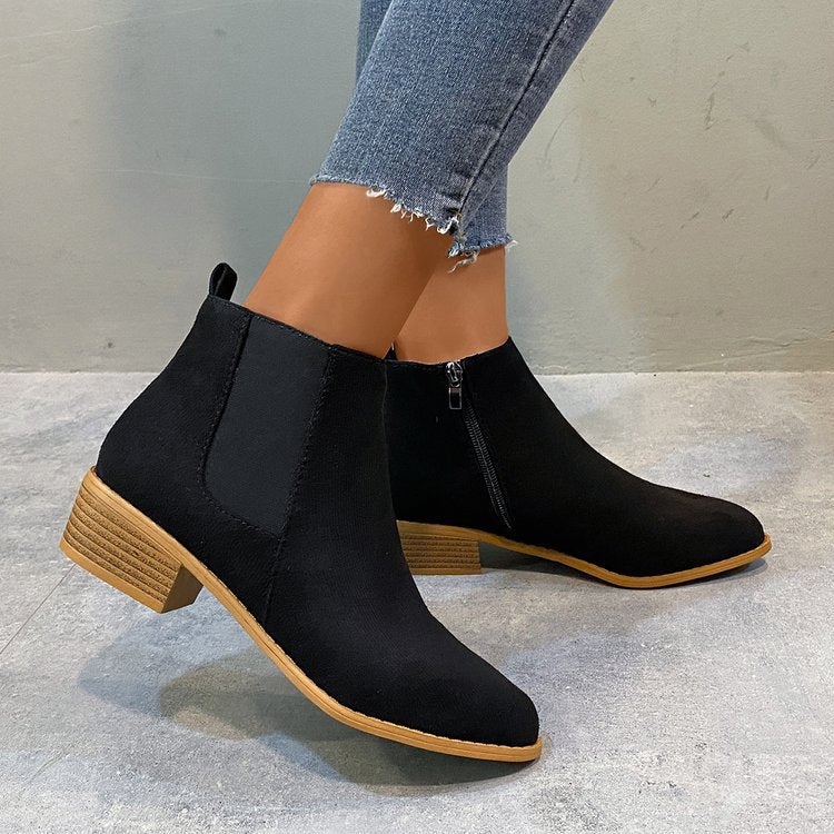 Women's ankle boots with elegant zipper and comfortable block heel, size S