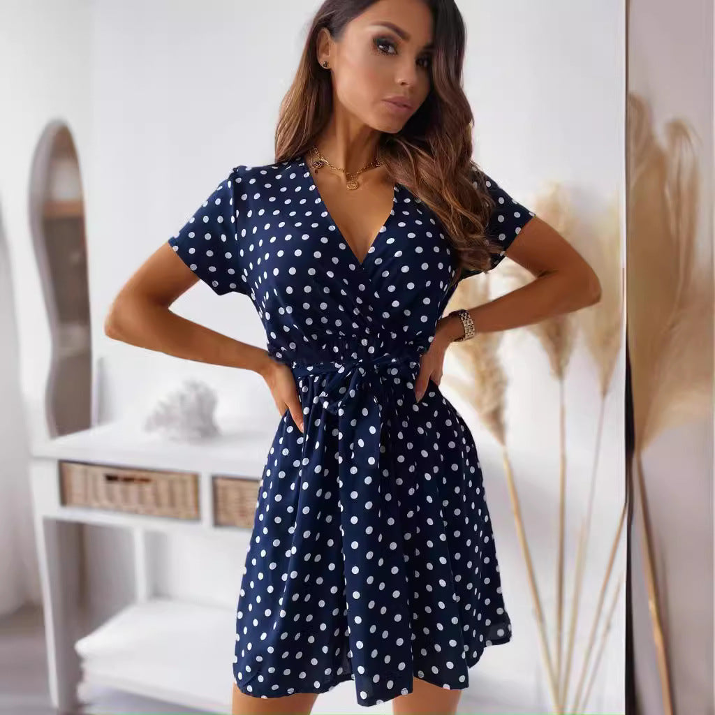 Valenzora | Short-sleeved V-neck elasticated tie dress