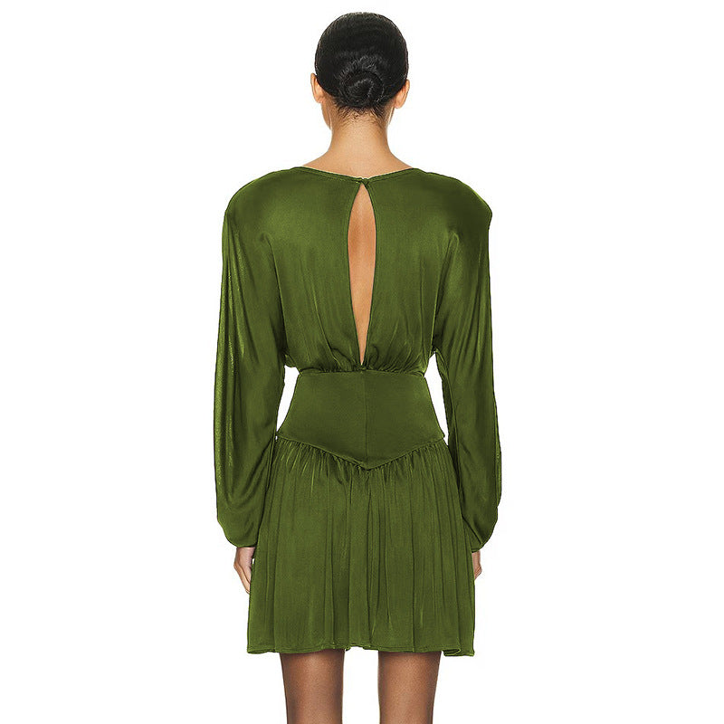 Women's evening dress with wide sleeves and a flattering cut, size S