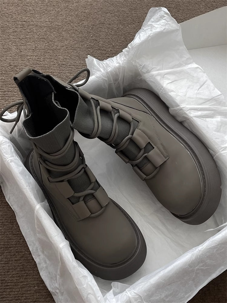 Valenzora | Thick veteran boots