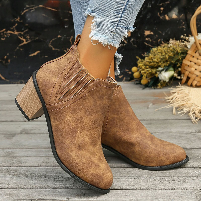 Valenzora | Vintage ankle boots with chunky heel