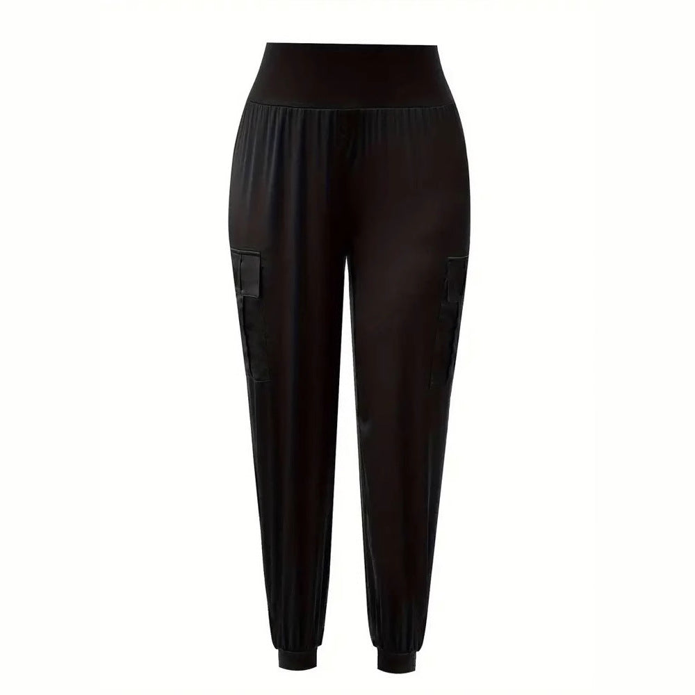 Satin-Cargohose für Damen mit elastischem Bund und praktischen Taschen, Größe