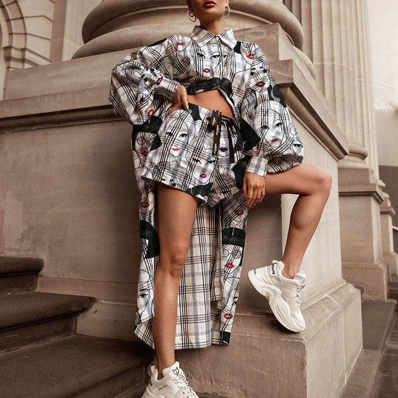 Women's oversized shirt with graphic print and shorts combination, size S