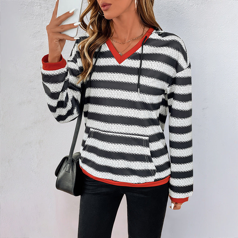 Damen-Kapuzenpullover mit modernem Streifenmuster und praktischer Kängurutasche, Größe S