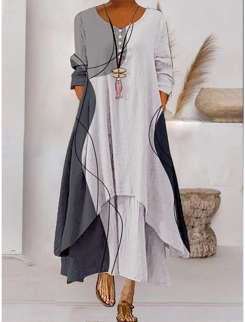 Valenzora | Maxi dress with long sleeves and button closure