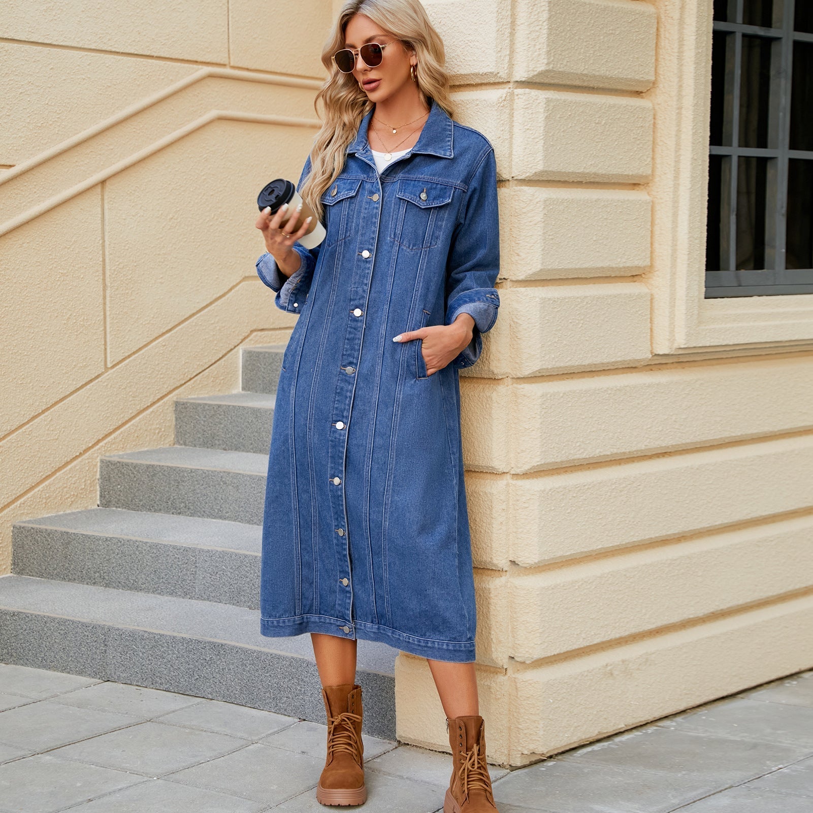 Streetwear-Jeansjacke mit Knöpfen
