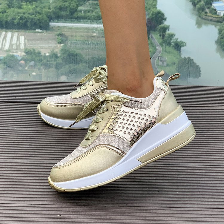 Women's sneakers with fashionable metallic accents and breathable cushioning, size S