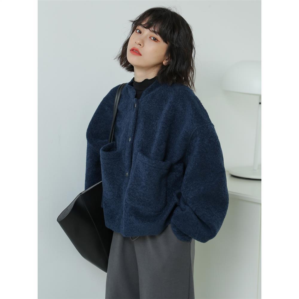Valenzora lässige Langarmjacke in Blau mit Taschen