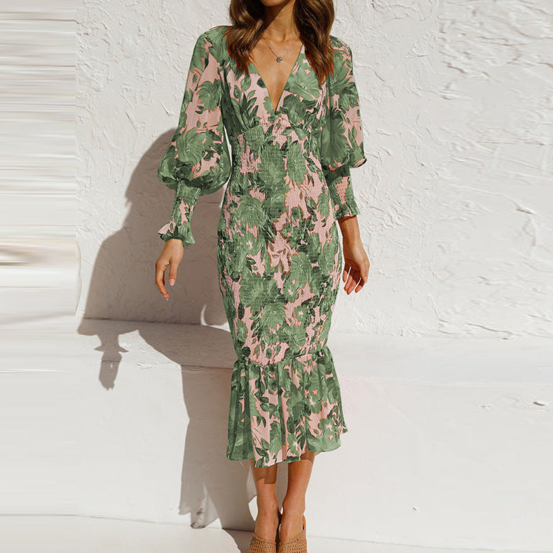 Damenkleid mit Blumenmuster und voluminösen Ärmeln, Größe [size missing]