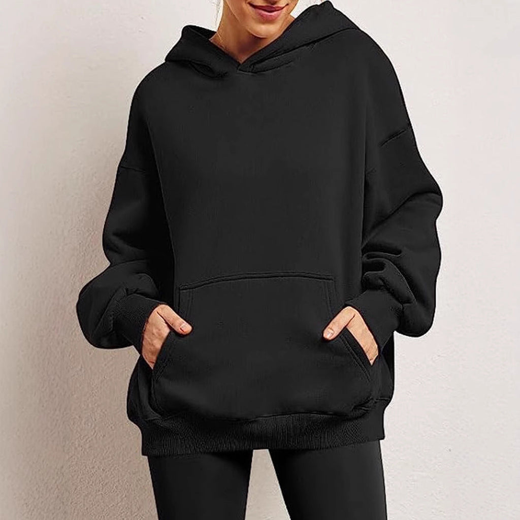 Women's oversized hoodie in a soft cotton blend with practical pockets, size S
