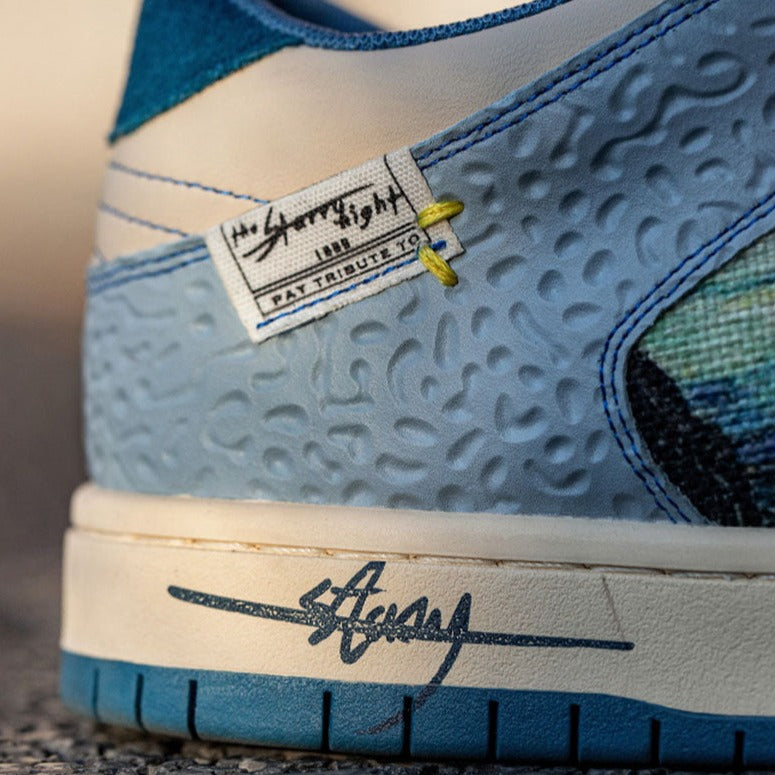 Valenzora | Von Van Goghs Sternennacht inspirierte Sneaker