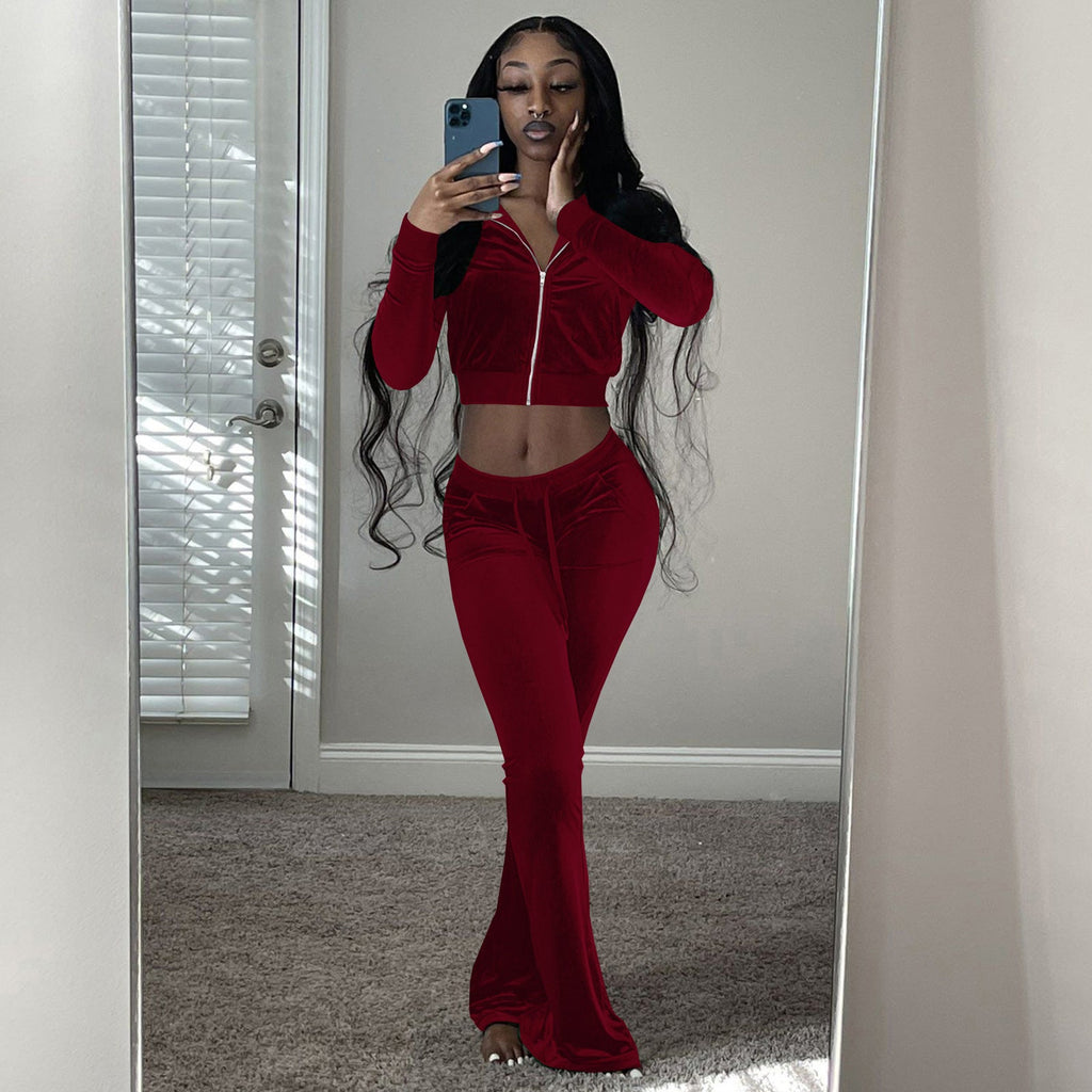 Women's velour tracksuit with zip front and wide-leg trousers, size