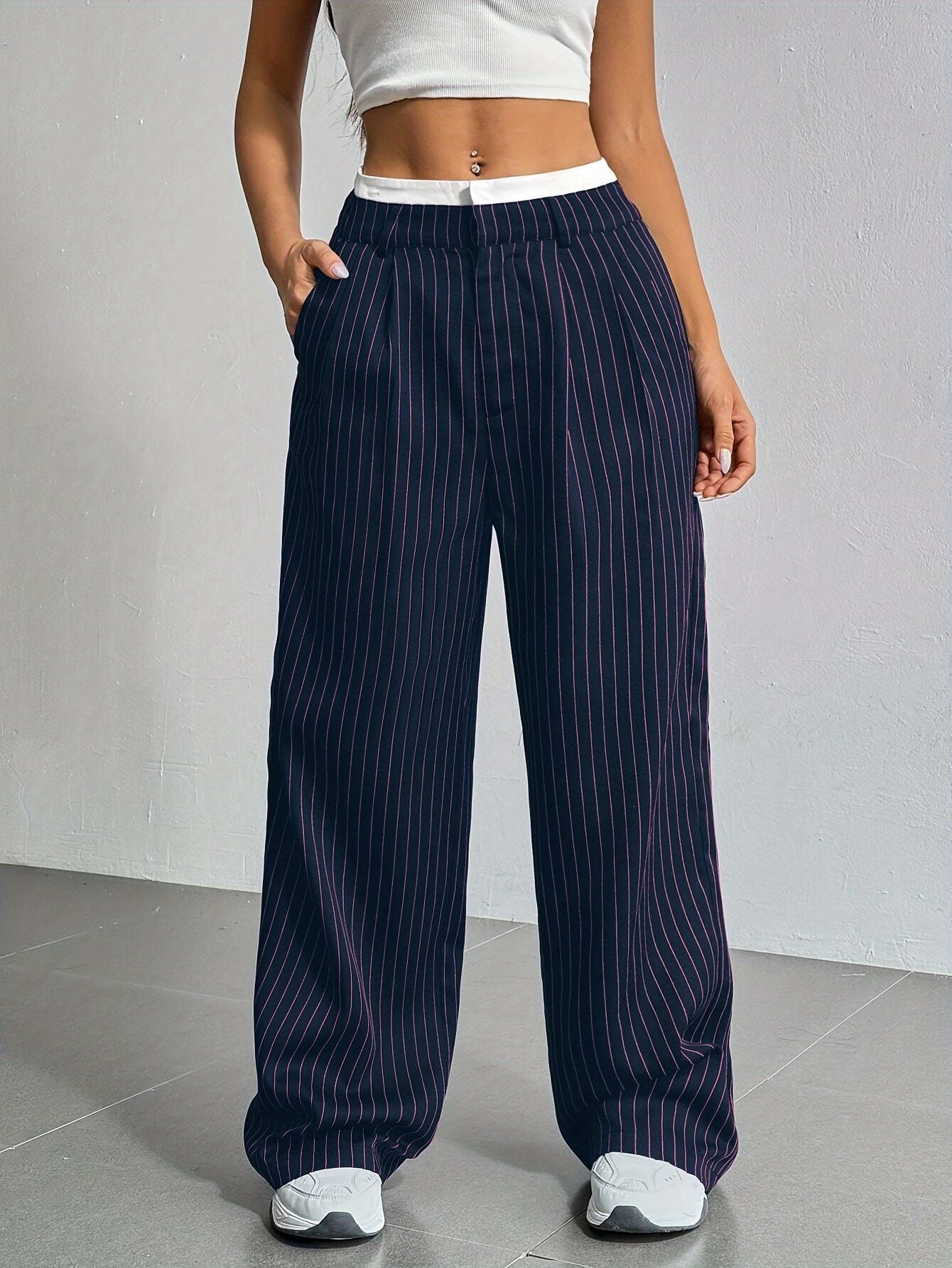 Elegante Damen-Hose mit weitem Bein und Nadelstreifen, hoher Bund, Größe