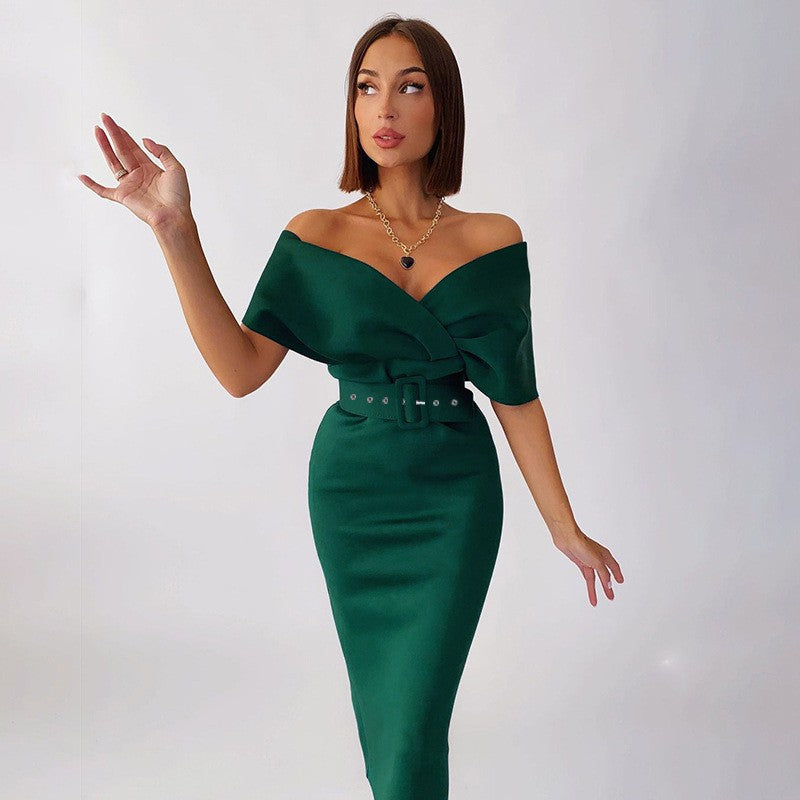 Valenzora | Enges Off-Shoulder-Kleid mit Gürtel