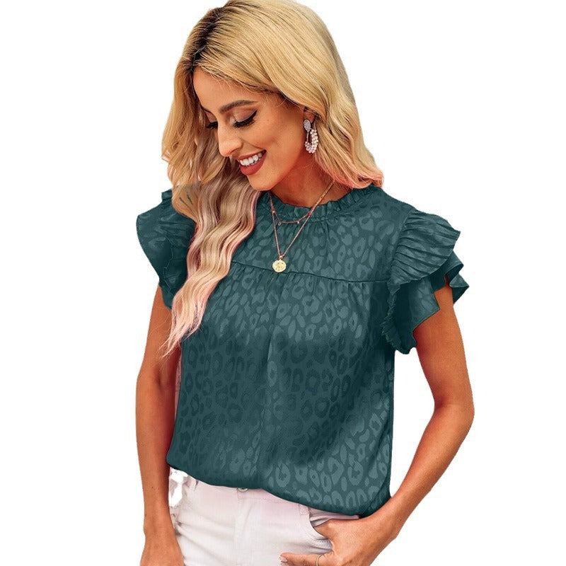 Women's blouse with fashionable ruffle details and elegant leopard print, size [size missing]