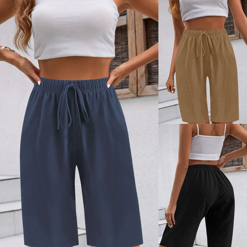 Women's sporty Bermuda shorts with elastic waistband and adjustable drawstring, size S
