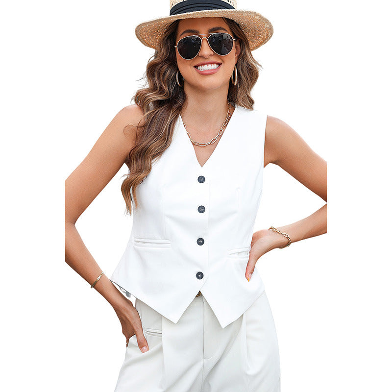 Women's sleeveless blouse with an elegant slim fit and button placket, size [size missing]
