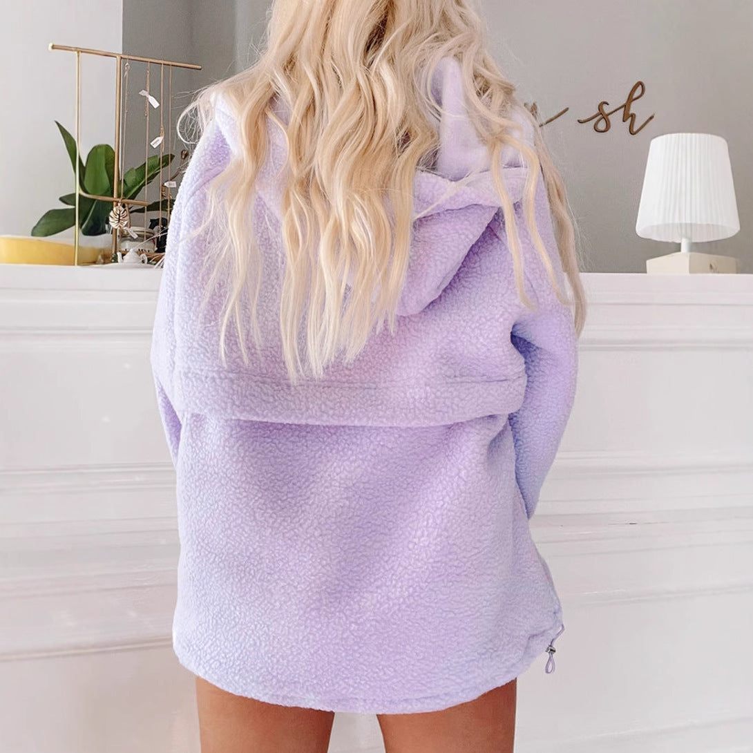 Women's fleece pullover with high collar and practical front pocket, size S