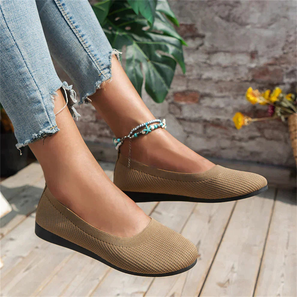Valenzora | Comfortable orthopedic slippers for women - Stylish and supportive shoes