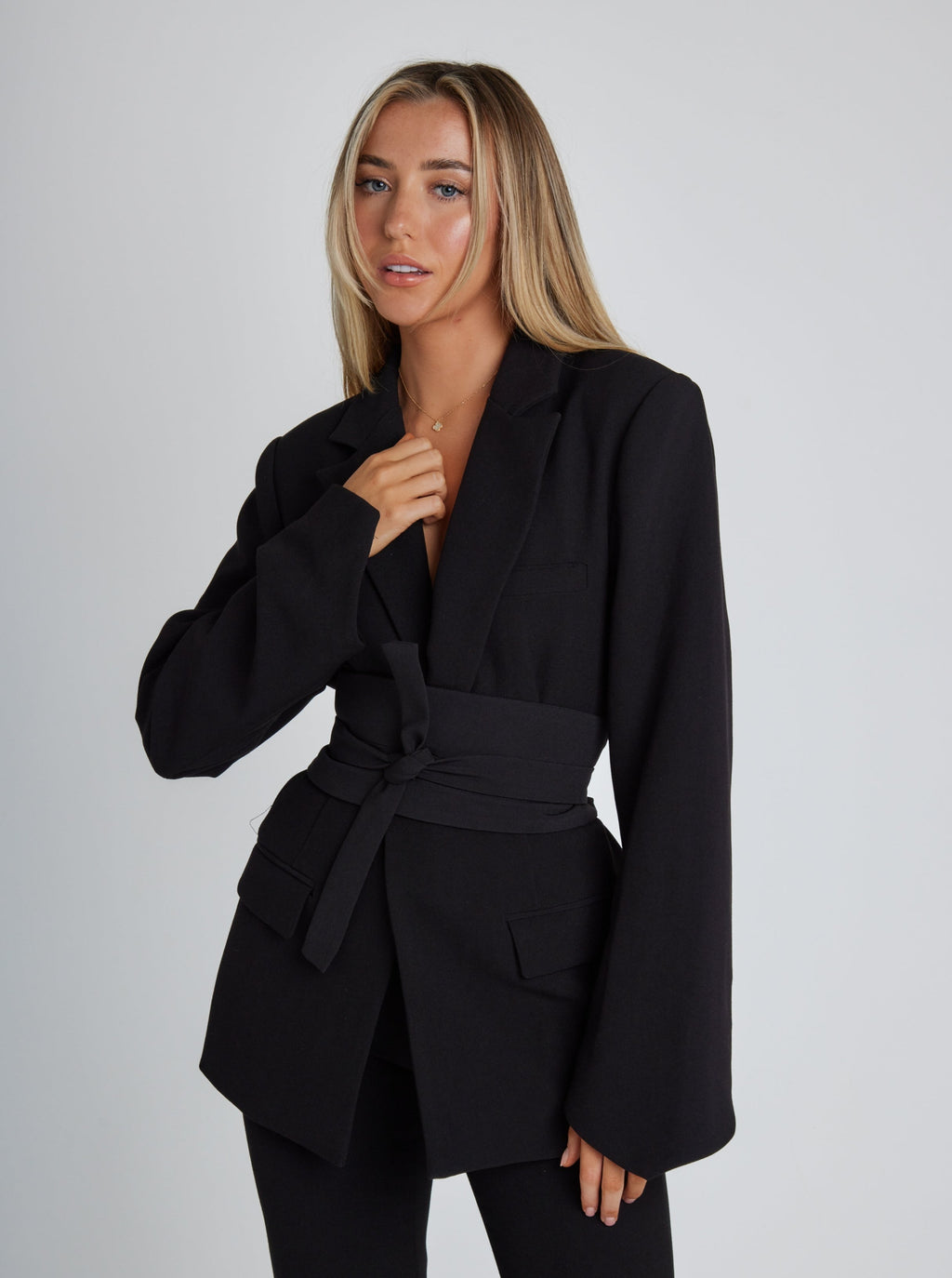 Valenzora – Der essentielle Blazer